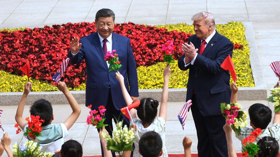 Trump und sein "Freund" Xi beginnen Gespräche in Peking