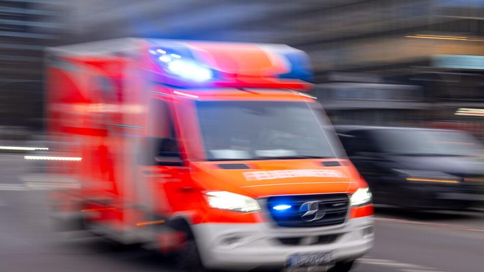 Krankenwagen im Einsatz - Archiv