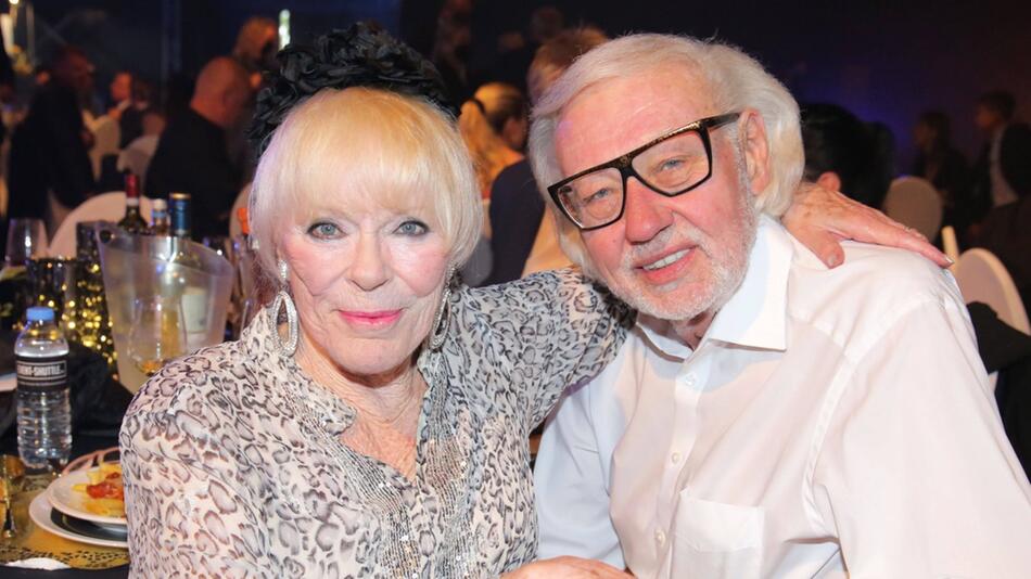 Elke Sommer trauert um ihren Ehemann Wolf Walther