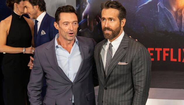 Hugh Jackman (l.) und Ryan Reynolds treten gemeinsam in "Deadpool & Wolverine" auf.