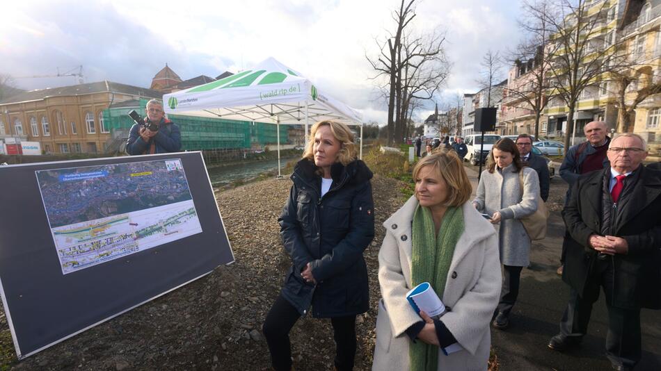 Exkursion ins Ahrtal mit Bundesumweltministerin Steffi Lemke