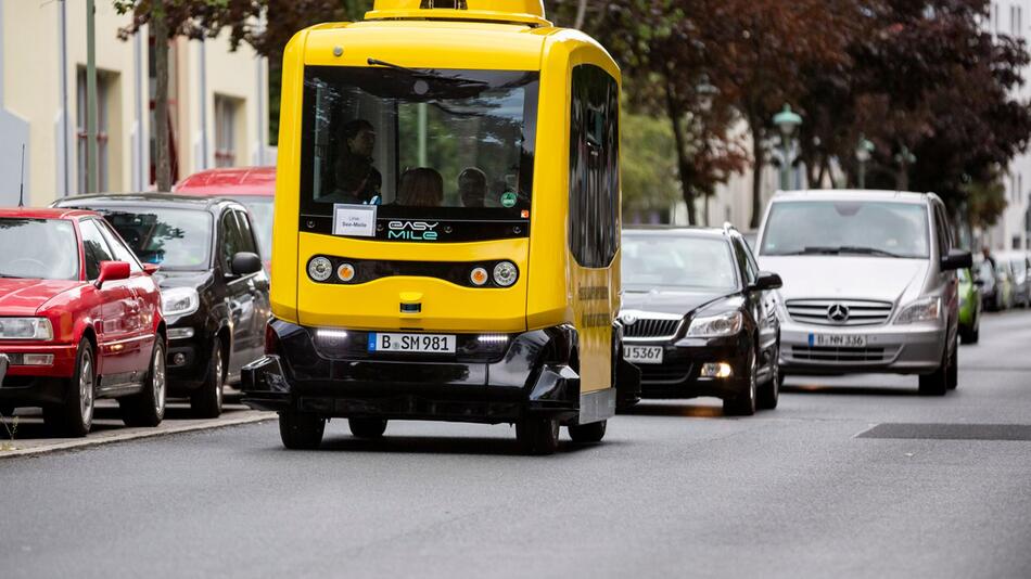 Selbstfahrender Bus in Berlin-Tegel