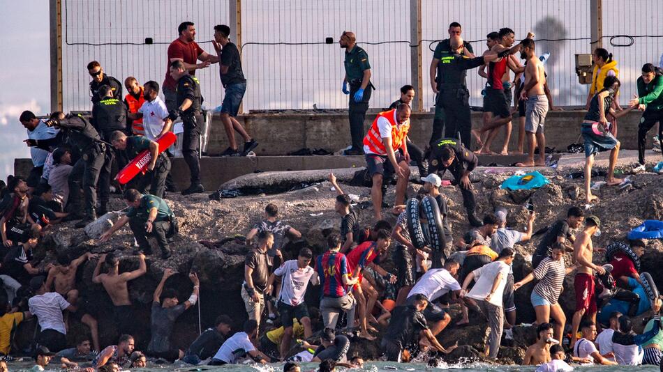 Wie Trump die Bilder aus Ceuta für seinen Wahlkampf ausschlachtet