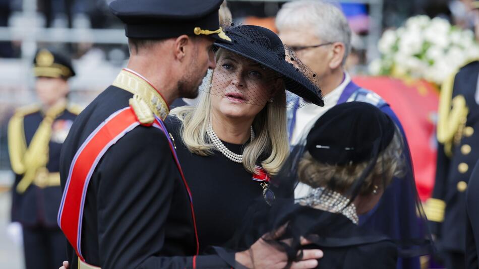 Tränenreicher Abschied von König Harald