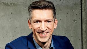 Steffen Hallaschka präsentiert zum zweiten Mal den RTL-Jahresrückblick.