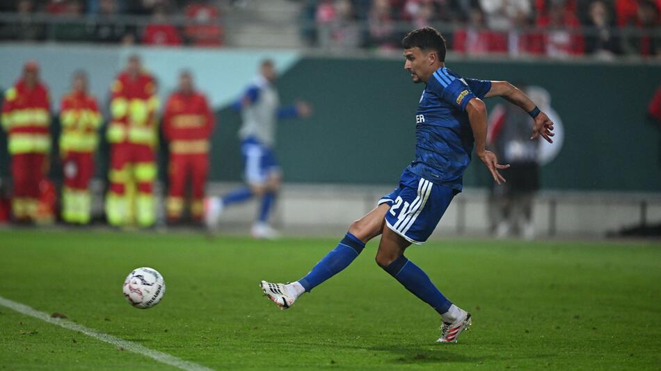 Schalke holt sich in Halle den verdienten Ausgleich
