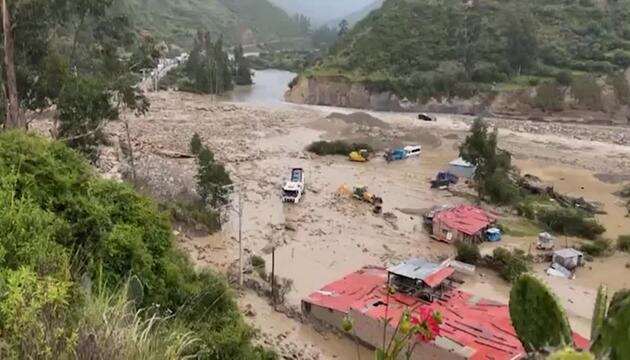 Heftige Regenfälle sorgen für Überflutungen und Erdrutsche in Peru