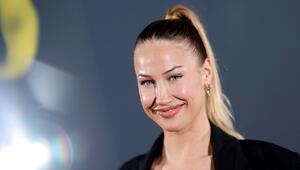 Lulu Lewe, die Schwester von Sarah Connor, erwartet ihr erstes Kind.