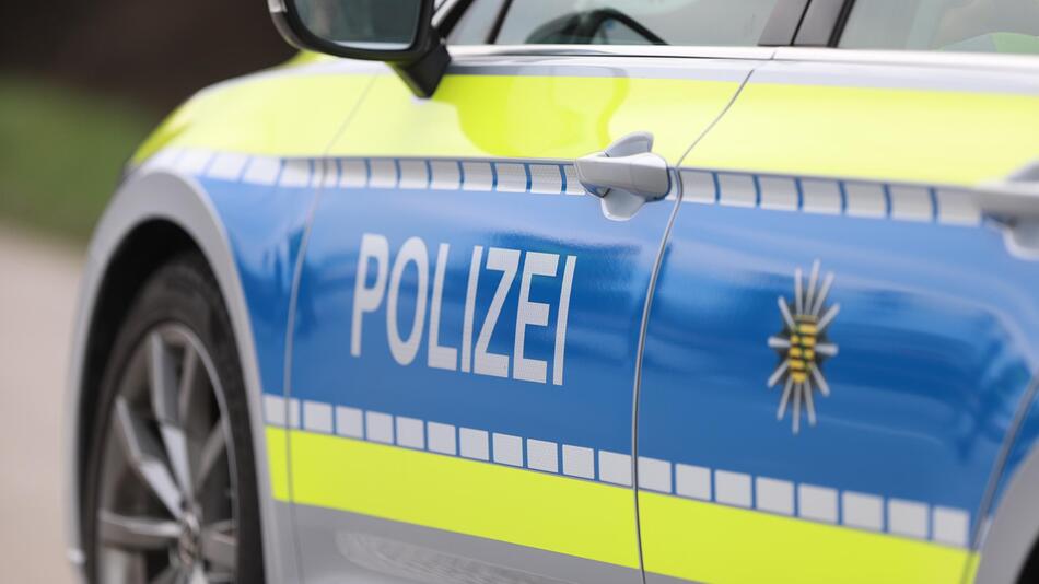 Symbolbild Polizeiwagen Sachsen