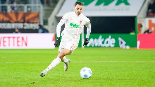 Alexis Claude-Maurice traf zum 1:0 für Augsburg. (Archivbild)