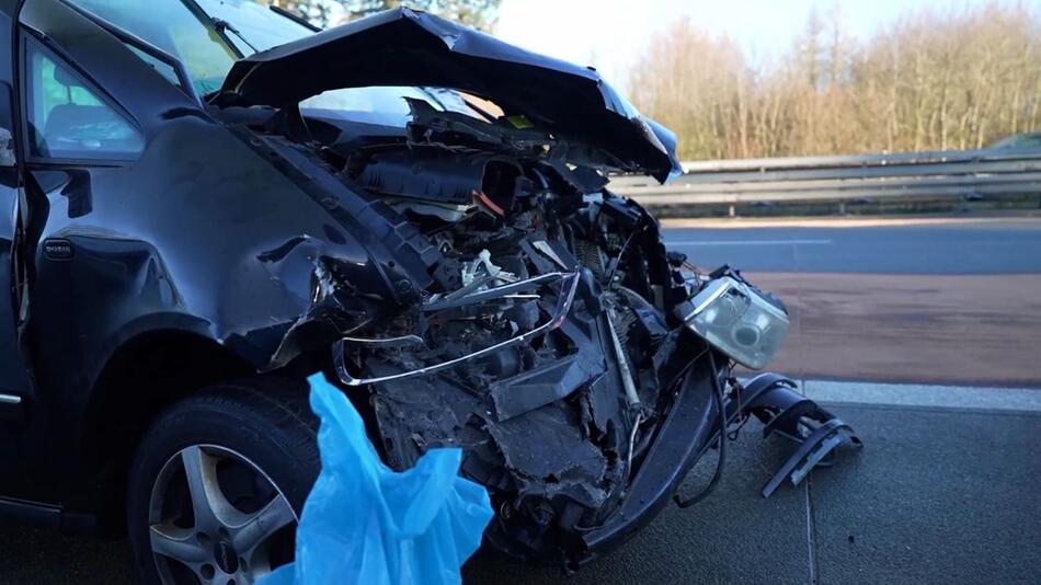 Thüringen: Massenkarambolage auf der A9 bei Schleiz