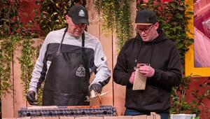 Grill-Fan Axel Schulz (l.) besucht die "Höhle der Löwen".