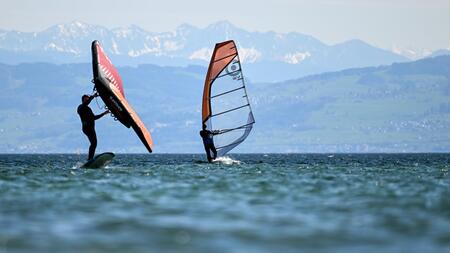 https://i0.gmx.net/image/318/42518318,pd=1,f=responsive169-w450/surfer-bodensee-alpen.jpg