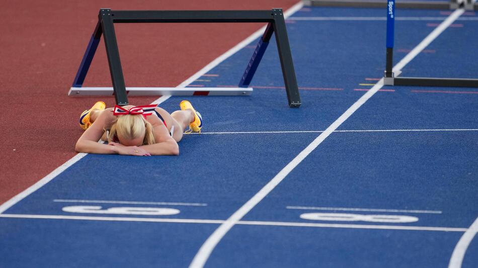 Leichtathletik-Star stürzt heftig – dann kommen die Tränen