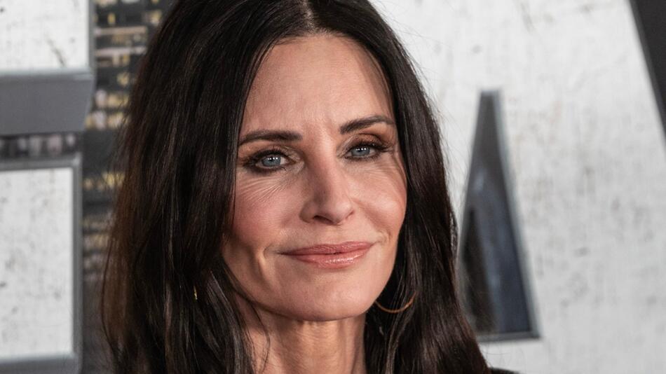 Courteney Cox machte vor 40 Jahren in einem Musikvideo von Bruce Springsteen mit - es war ihr ...