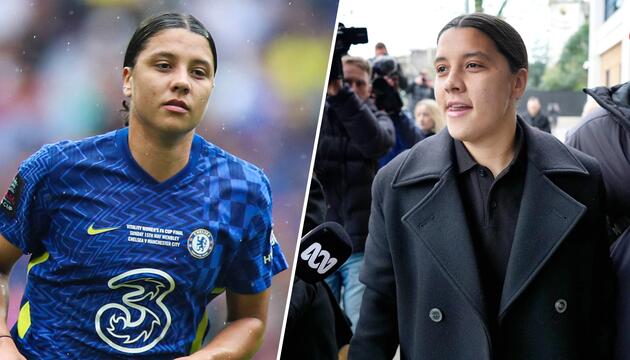 Chelsea-Stürmerin Sam Kerr auf dem Fußballfeld (links) und vor Gericht (rechts)