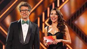 Daniel Hartwich und Victoria Swarovski präsentieren "Let's Dance" Ende März ausnahmsweise an ...