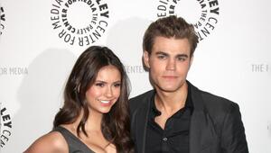 Nina Dobrev und Paul Wesley spielen wieder gemeinsam in einer Serie mit - fast zehn Jahre nach ...
