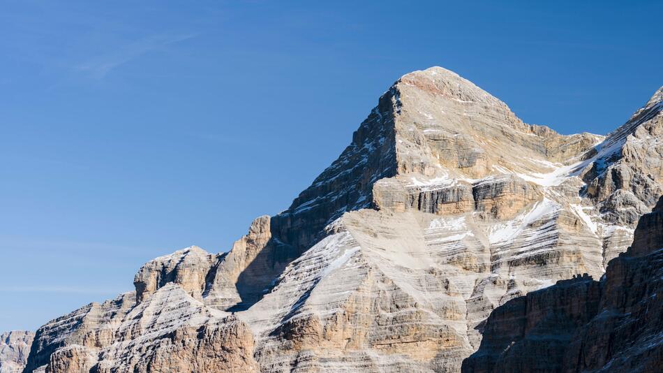Massiver Felssturz erschüttert die Dolomiten