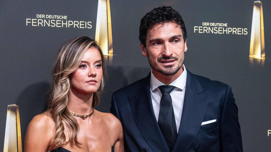 Mats Hummels zeigt sich mit Freundin Nicola