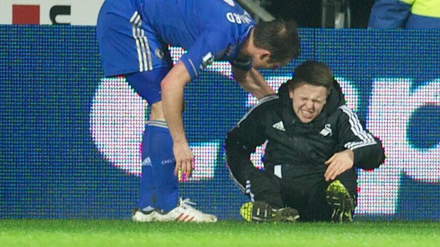 Einst trat ihn Eden Hazard – nun winken dem Balljungen über 100 Millionen Euro