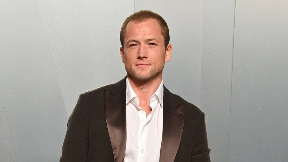 Taron Egerton hat seit Jahren keinen Kontakt zu seinem Vater
