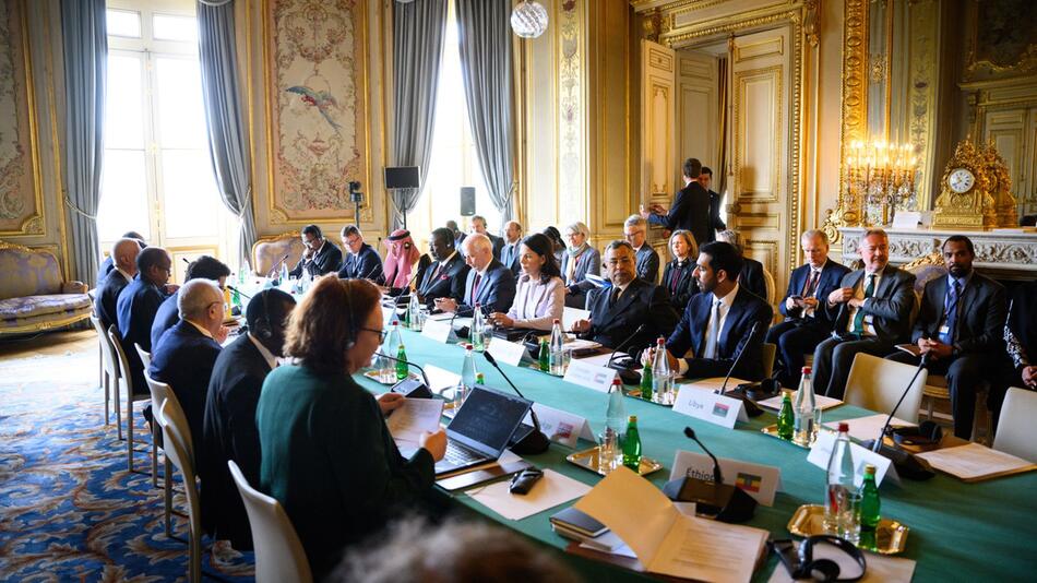 Internationale humanitäre Konferenz zu Sudan in Paris