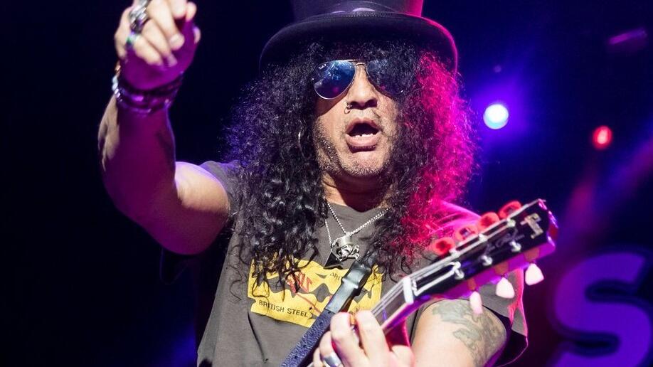 Slash sagte vier Konzerte ab.