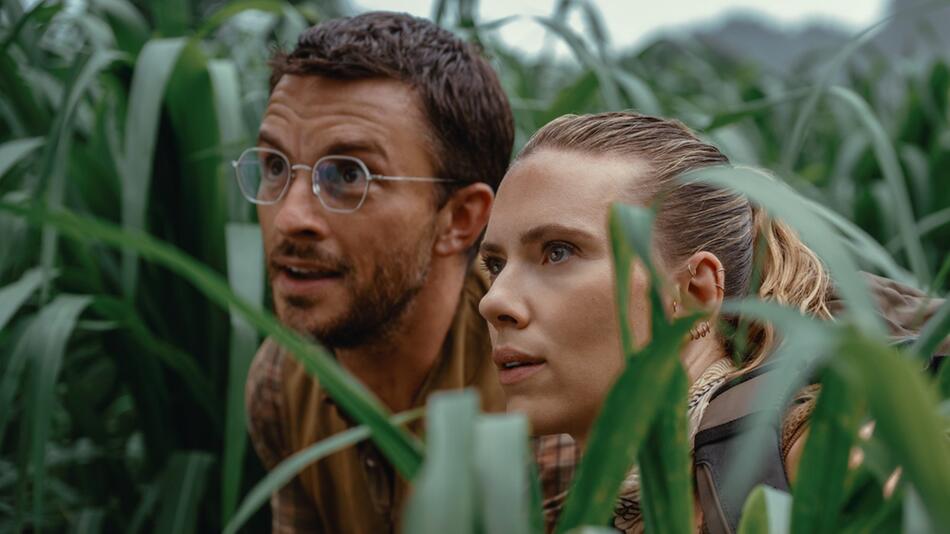 Jonathan Bailey und Scarlett Johansson spielen in "Jurassic World Rebirth" die Hauptrollen.