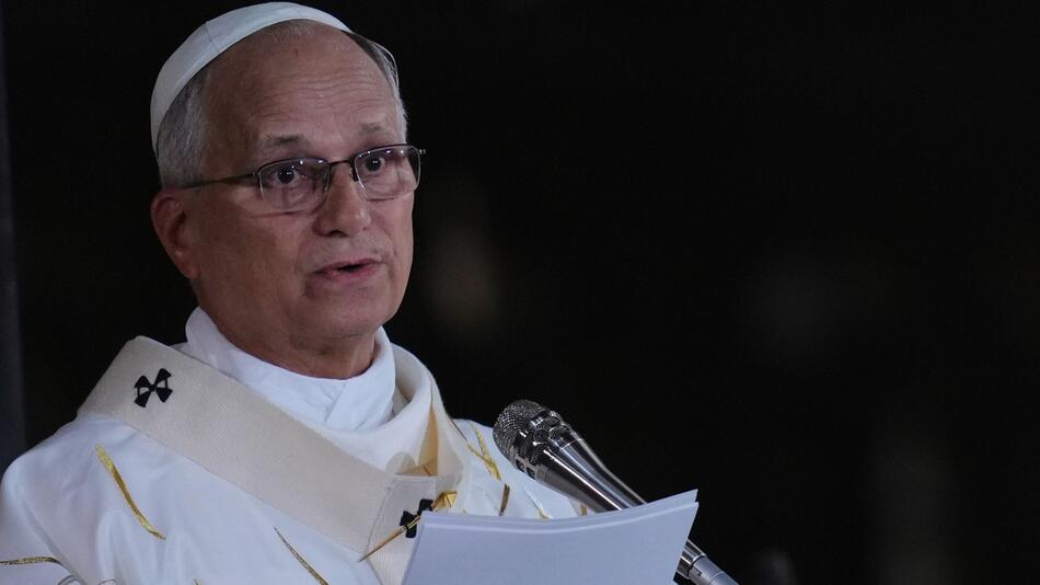 "Knoten in der Lunge": Papst muss operiert werden