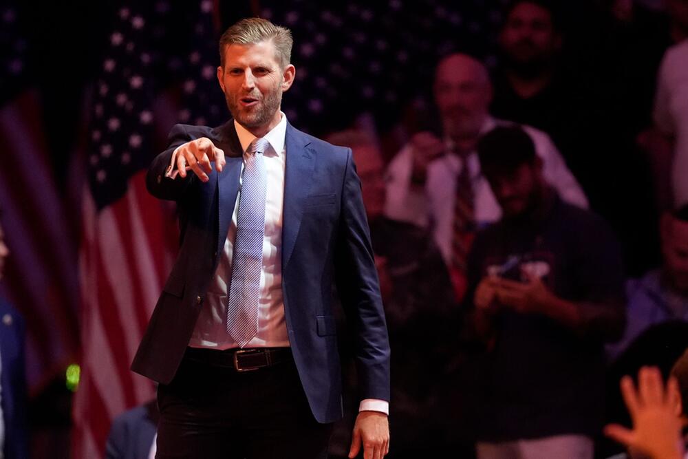 Neuer Fanartikel: Sohn Eric wirbt für "Trump 2028"-Kappe