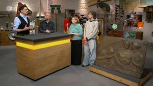 Colmar Schulte-Goltz, Horst Lichter, Verkäuferin und Verkäufer, Bronze-Reliefplatte