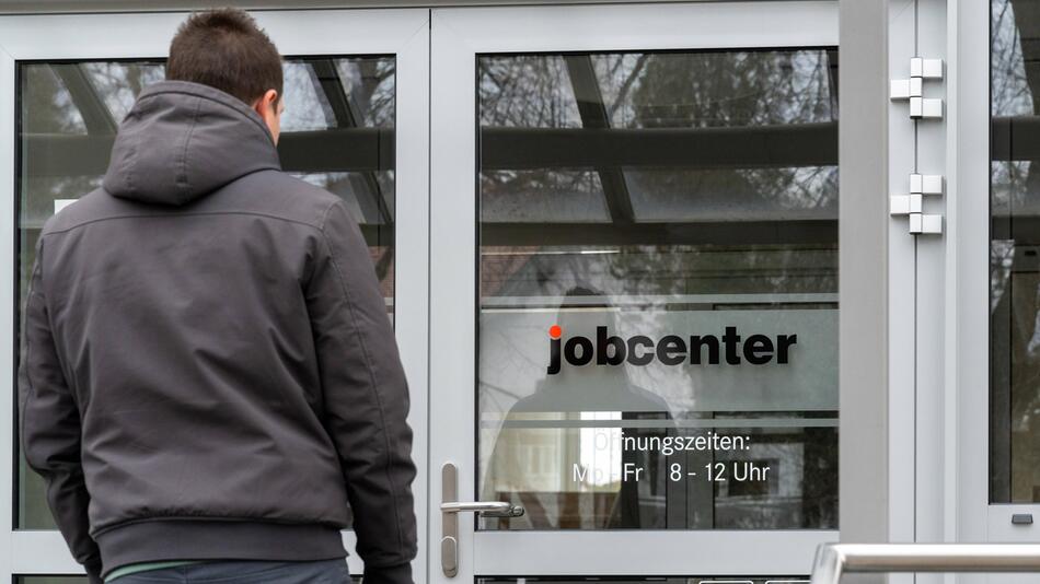Rekordniveau bei Sozialausgaben – ein Posten überrascht