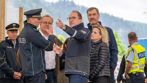 Dobrindt und Söder besuchen Grenzübergang