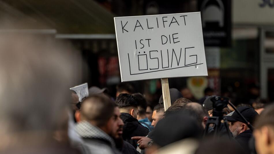 Demonstration der islamistischen Szene in Hamburg