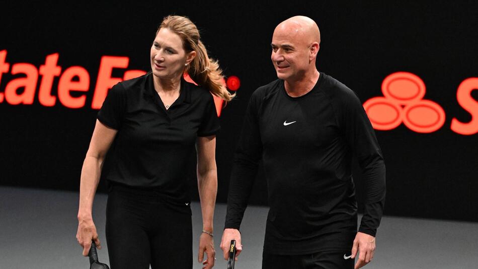 Steffi Graf und ihr Ehemann Andre Agassi beim gemeinsamen Pickleball-Match.