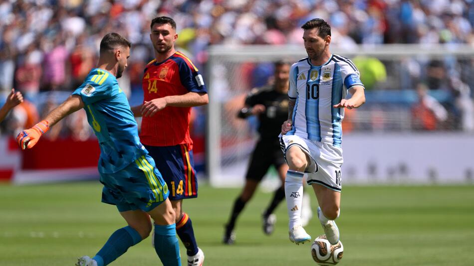 Es wird früh gefährlich! Spanien und Argentinien starten schwungvoll ins Finale