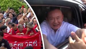 Wie ein Popstar gefeiert: Thailands Ex-Premier Thaksin vorzeitig aus Haft entlassen