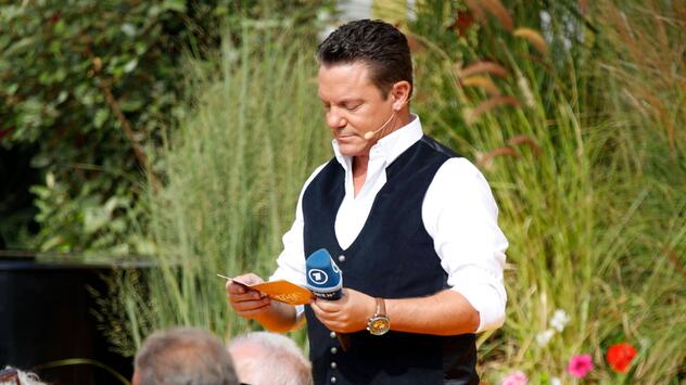 Stefan Mross in der TV-Show "Immer wieder sonntags" im Europa-Park.