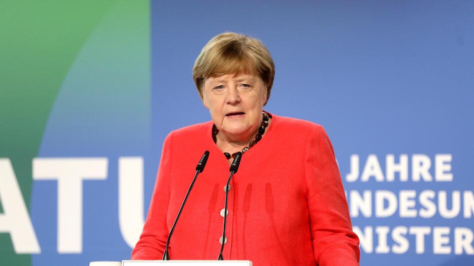 Merkel mahnt: "Bleiben Sie standhaft"