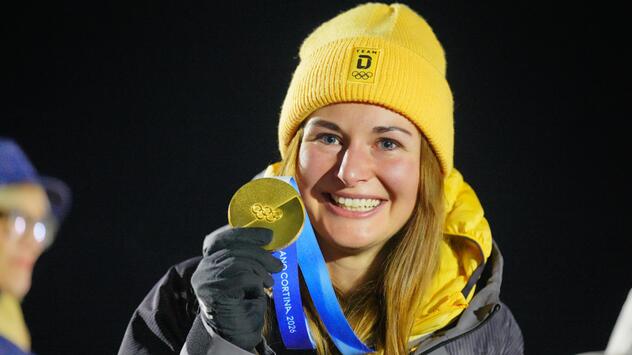 Julia Taubitz ist Olympiasiegerin.