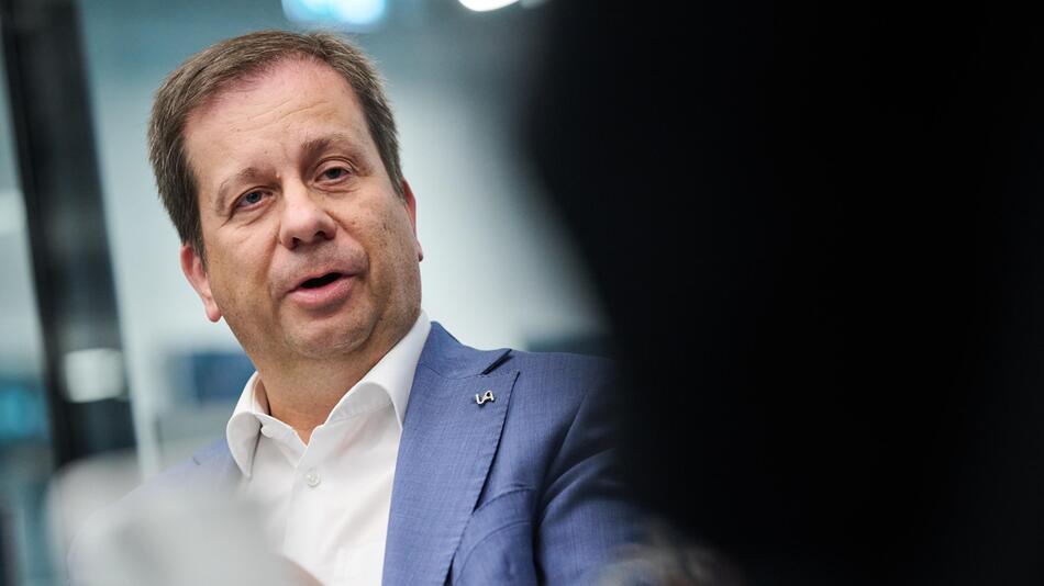 "Kopf der Mietmafia"? Vonovia-Chef Mucic weist Pantisanos Angriff zurück