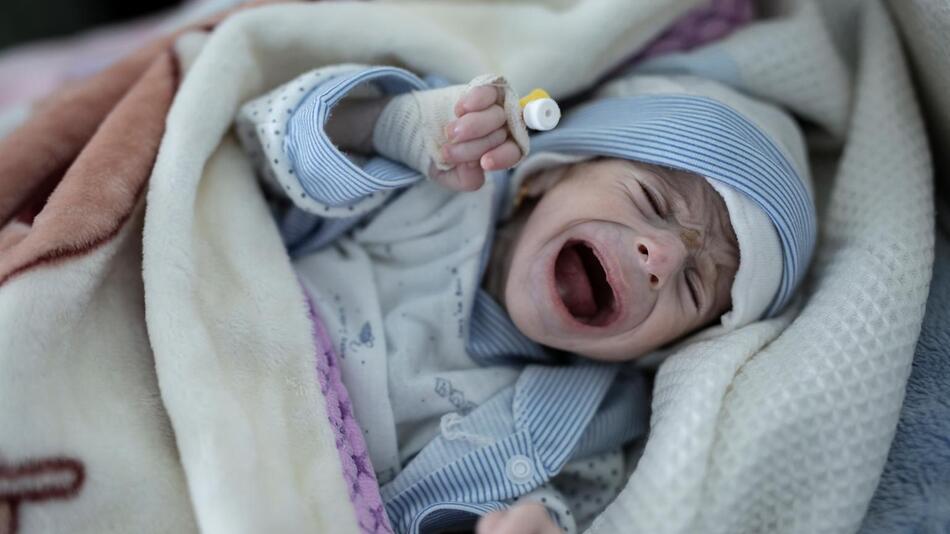 Jemen, Mangelernährung, Neugeborenes