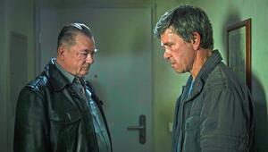 Henry Koitzsch (Peter Kurth, l.) und Michael Lehmann (Peter Schneider) fühlen sich in ...