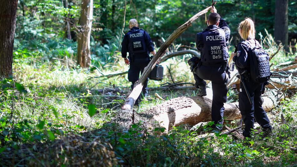 Großeinsatz am Hambacher Forst