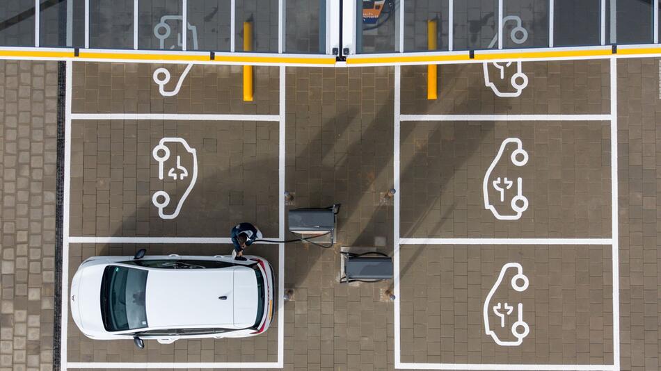 Neue Prämie lässt Interesse an E-Autos sprunghaft steigen