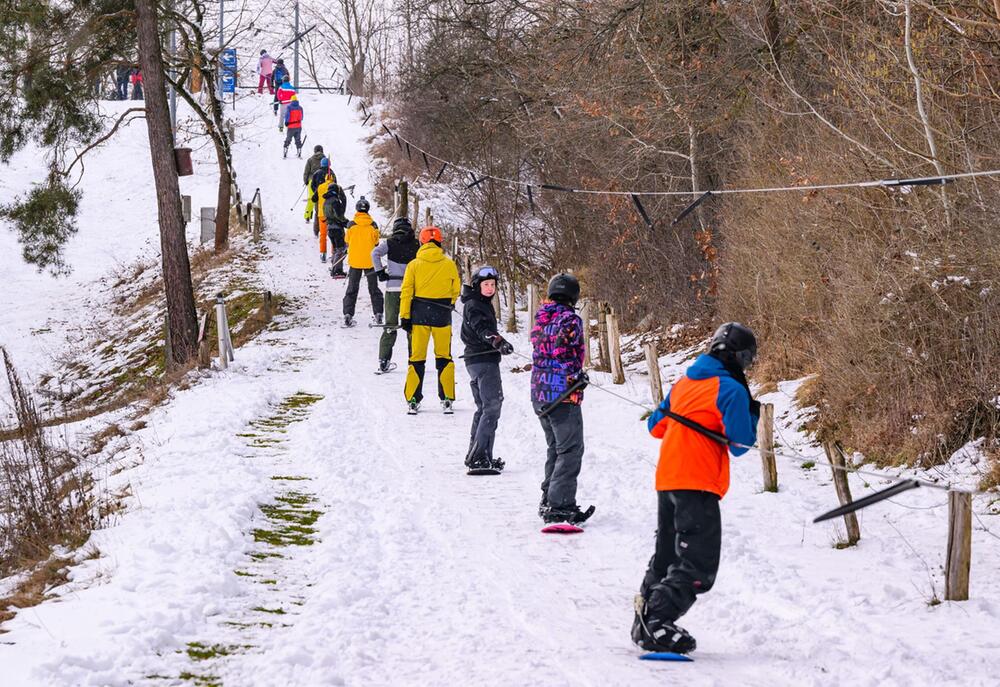 Brandenburgs einziger Skilift ist wieder in Betrieb