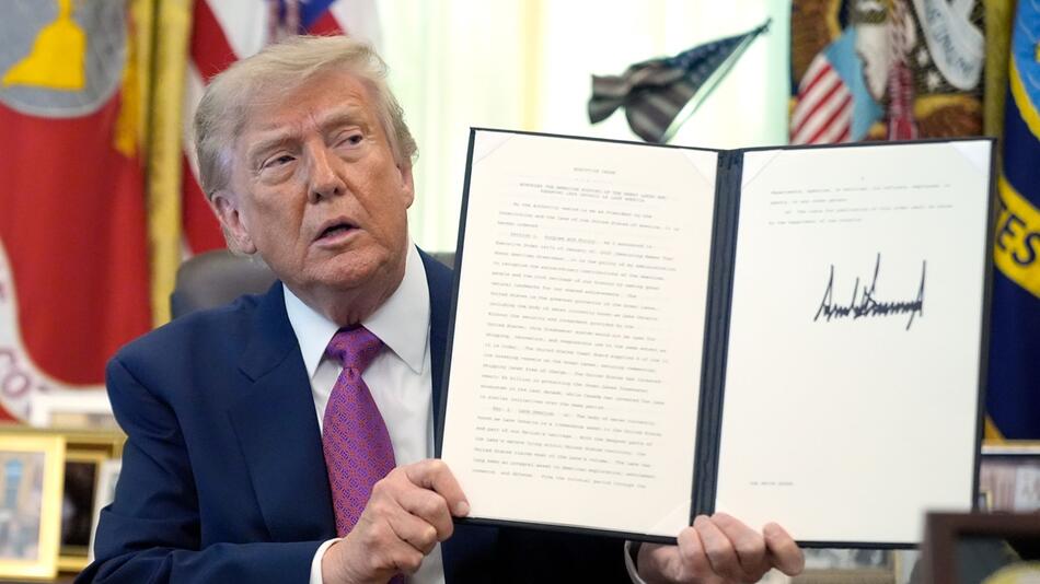 Trump verfügt Umbenennung von Lake Ontario in "Lake America"