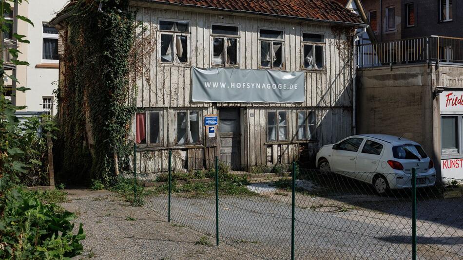 Sachbeschädigung an Hofsynagoge in Detmold