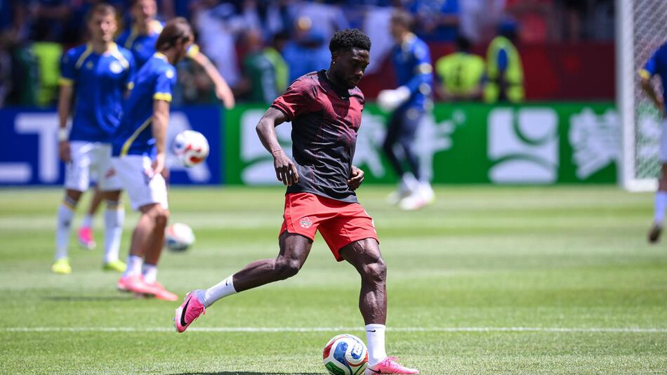 Mit Alphonso Davies: Nächster Gastgeber startet ins WM-Turnier